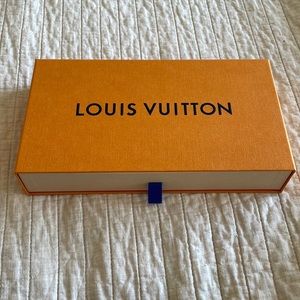 Louis Vuitton box